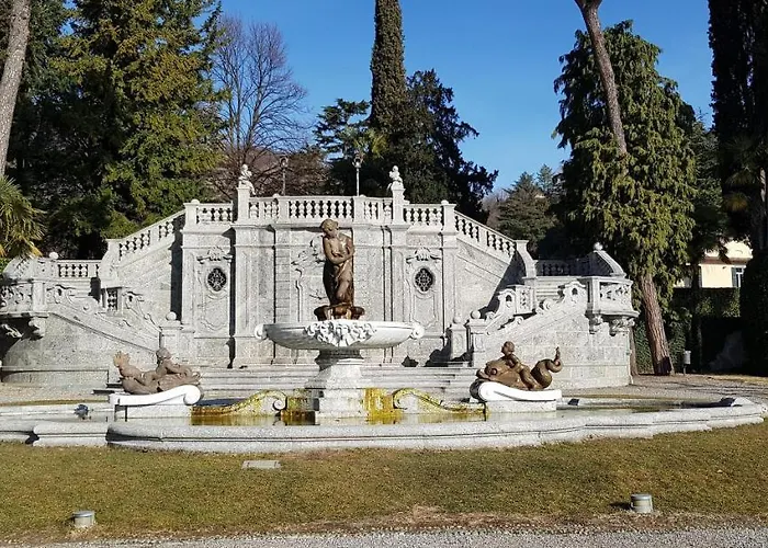 Ca Balossa, Tremezzina Di Davanti A Bellagio E Balbianello * Меццегра